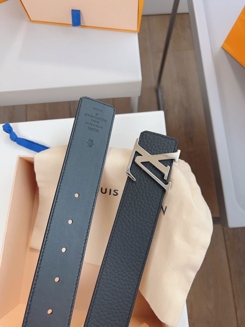 l0vis Vvtt0n belts